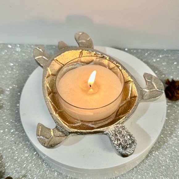 CRYSTAL HEAD TURTLE TEALIGHT HOLDER. SCENT UNLEASHED LLC - Picture 1 of 7